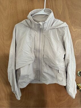 Lululemon always effortless jacket in Dune